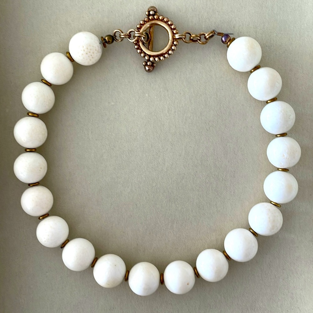 Cream Natural Coral Necklace - Picture 3 of 6